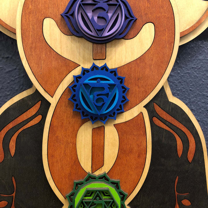 Décoration murale en bois teinté peinte à la main Olivenorma Kundalini Chakra