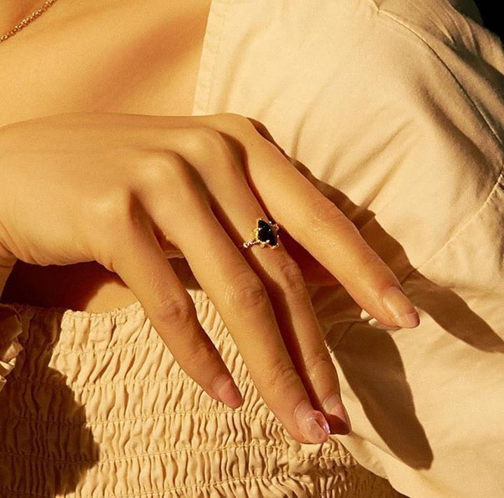 Bague couronne à double rangée de zircons blancs et de grès bleu Olivenorma