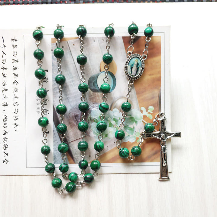 Collier avec pendentif en forme de croix et chapelet en malachite Olivenorma de 6 cm