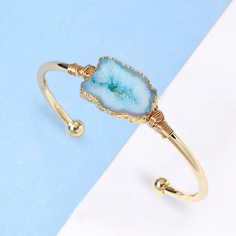 Bracelet fait main en pierre naturelle d'agate irrégulière enroulée en grappe