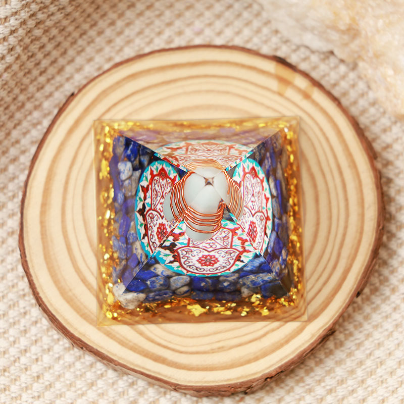 Pilier d'aigue-marine Olivenorma avec pyramide d'orgone Hamsa en lapis-lazuli