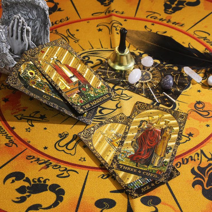 Cartes du jeu de tarot doré Olivenorma Black Gold Waite Foil