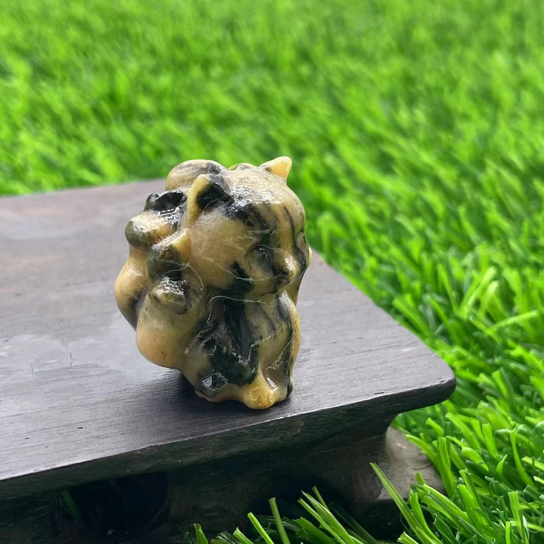 Décoration en pierre précieuse de renard à neuf queues en pierre naturelle Olivenorma de 3 cm