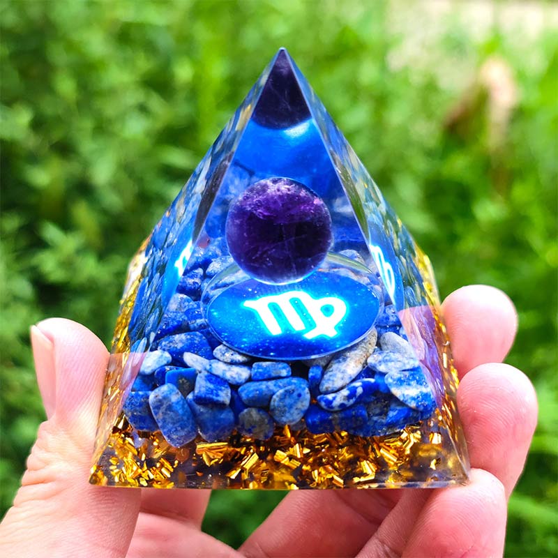 Pyramide d'orgone du zodiaque Vierge en améthyste Olivenorma avec lapis-lazuli