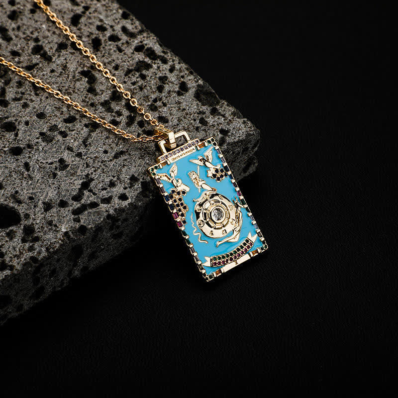 Collier de cartes de tarot majeures en émail Olivenorma