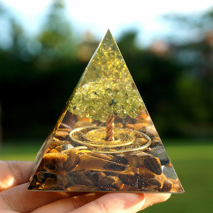 Olivenorma Racines du Courage Péridot et Oeil de Tigre Arbre de Vie Pyramide d'Orgone - image 2