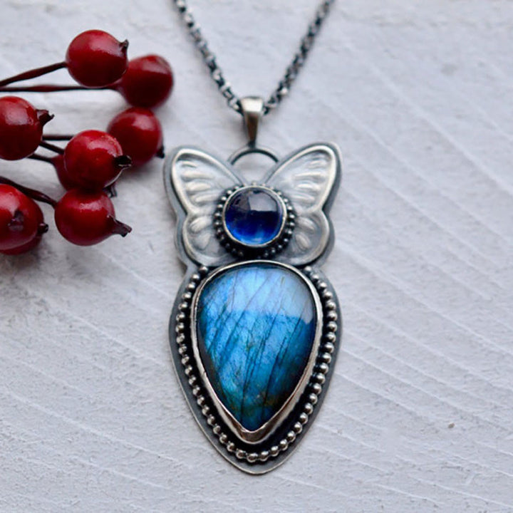 Pendentif en labradorite à motif papillon Olivenorma
