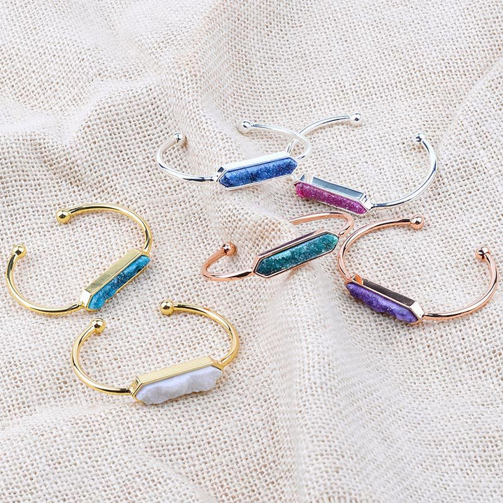 Bracelet manchette en cuivre et métal avec grappe de cristaux naturels Olivenorma