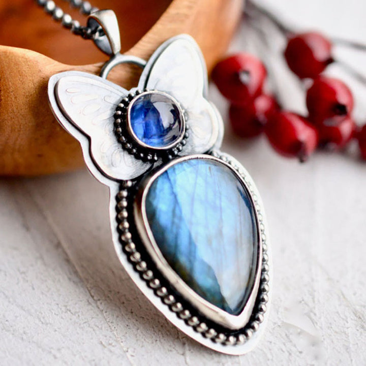 Pendentif en labradorite à motif papillon Olivenorma