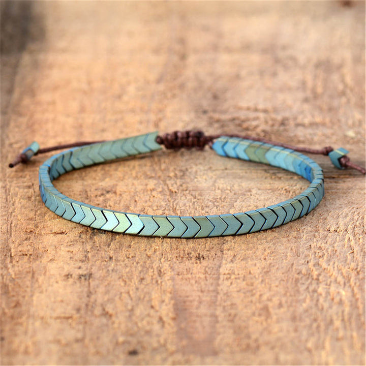 Bracelet ajustable Olivenorma en hématite mate avec flèches