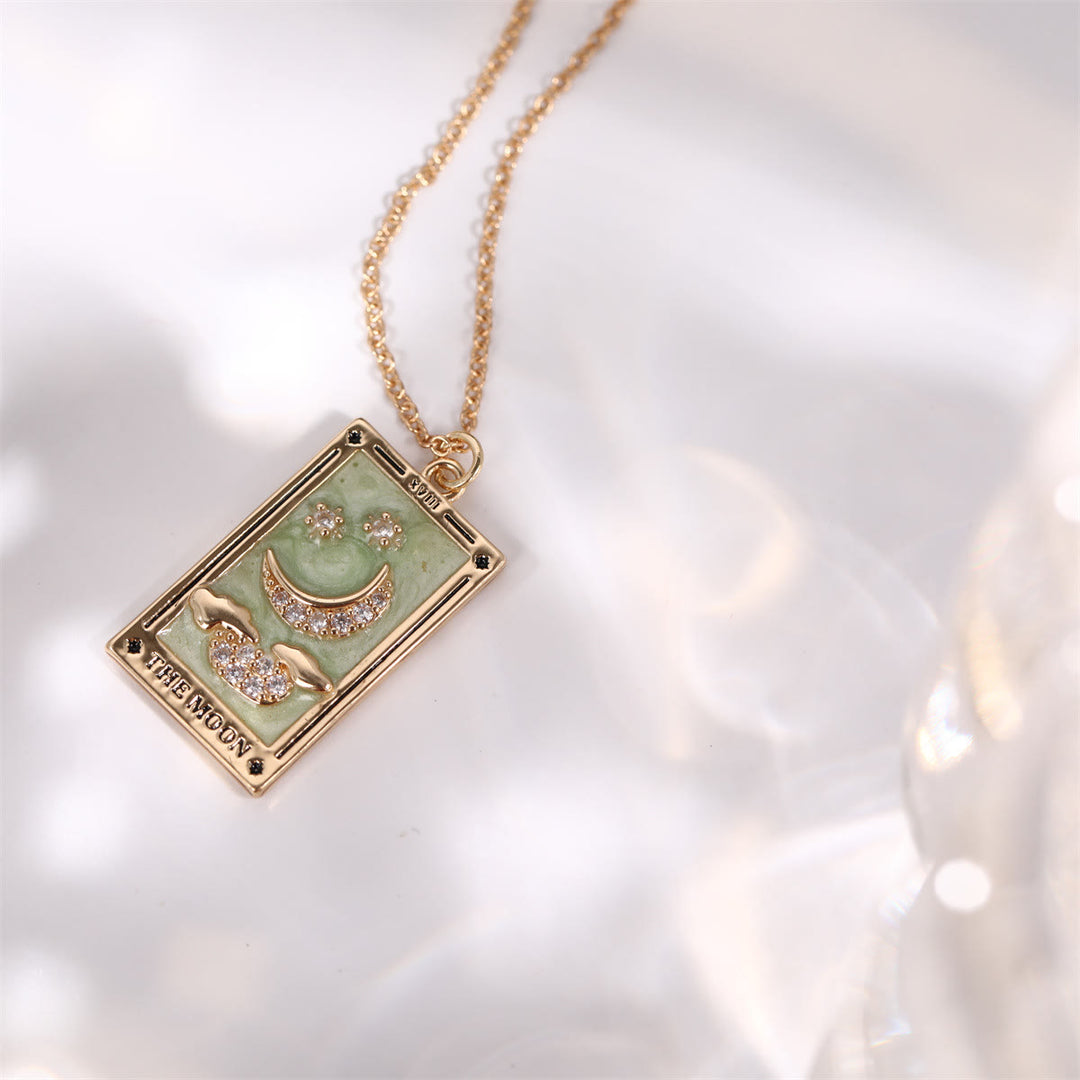 Collier en forme de goutte d'huile de tarot en or électroplaqué avec zircon Olivenorma