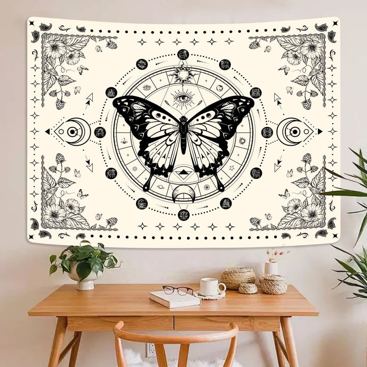 Tapisserie beige Olivenorma, papillon noir, fleur de lune