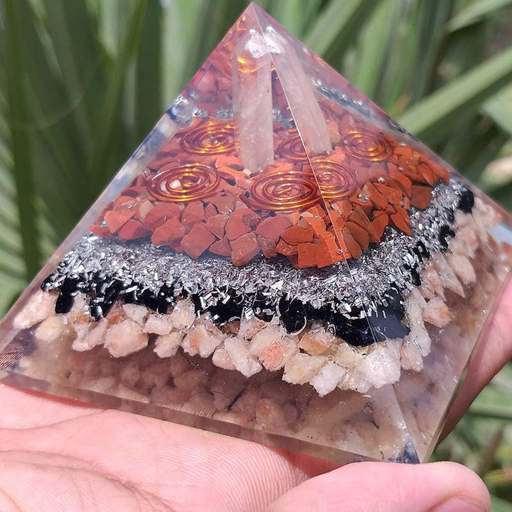 Pilier en cristal transparent Olivenorma avec pyramide orgonite en pierre solaire