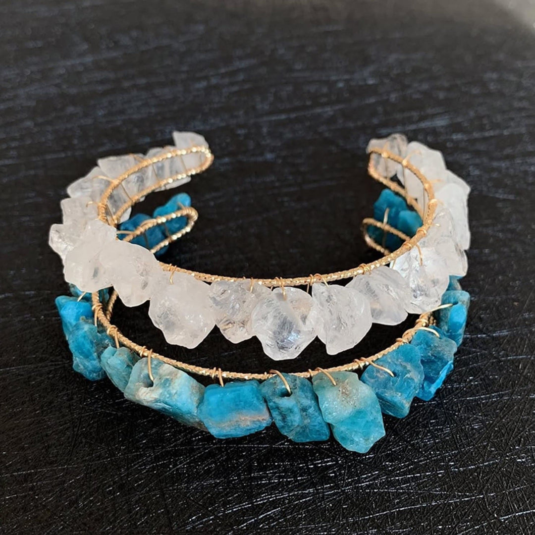 Bracelet enroulé en fil de fer avec perles de gravier en cristal naturel Olivenorma