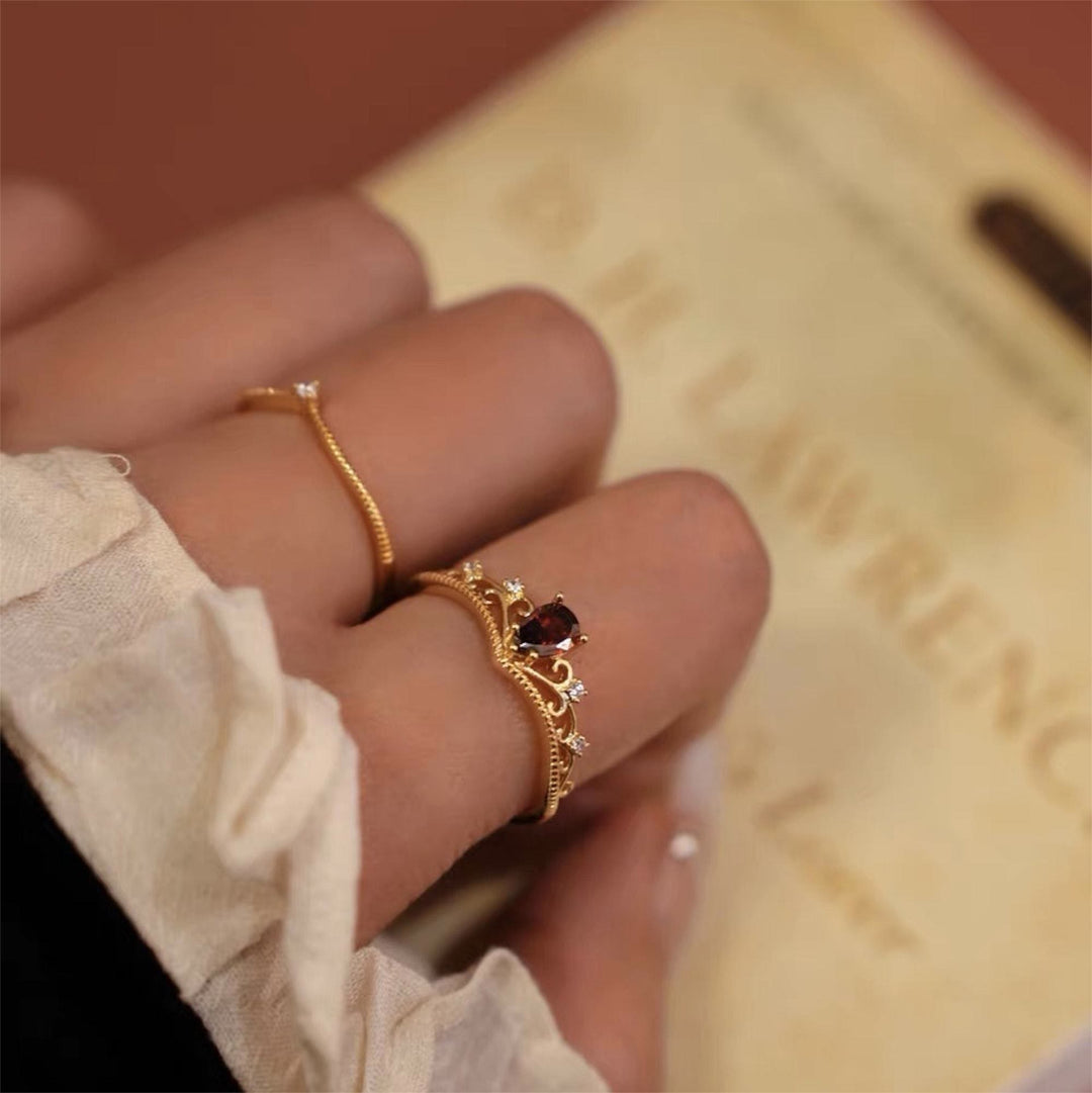 Ensemble de bagues ajustables empilables avec couronne en grenat rouge Olivenorma