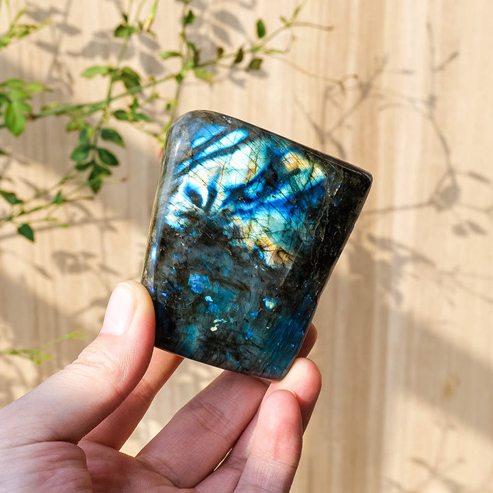 Pierre précieuse de décoration en pierre brute de labradorite naturelle Olivenorma
