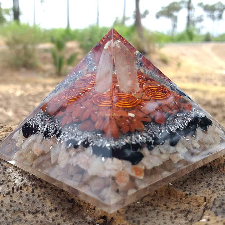 Pilier en cristal transparent Olivenorma avec pyramide orgonite en pierre solaire