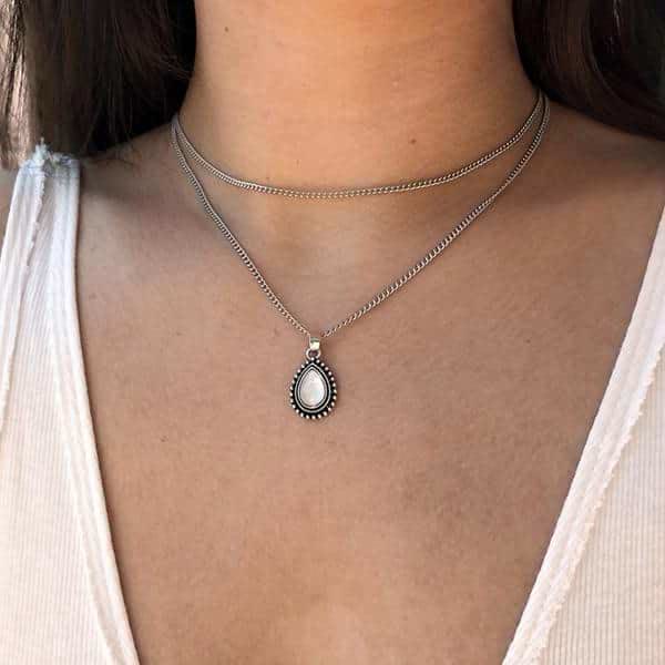 Collier ras du cou double en pierre de lune en forme de goutte Olivenorma