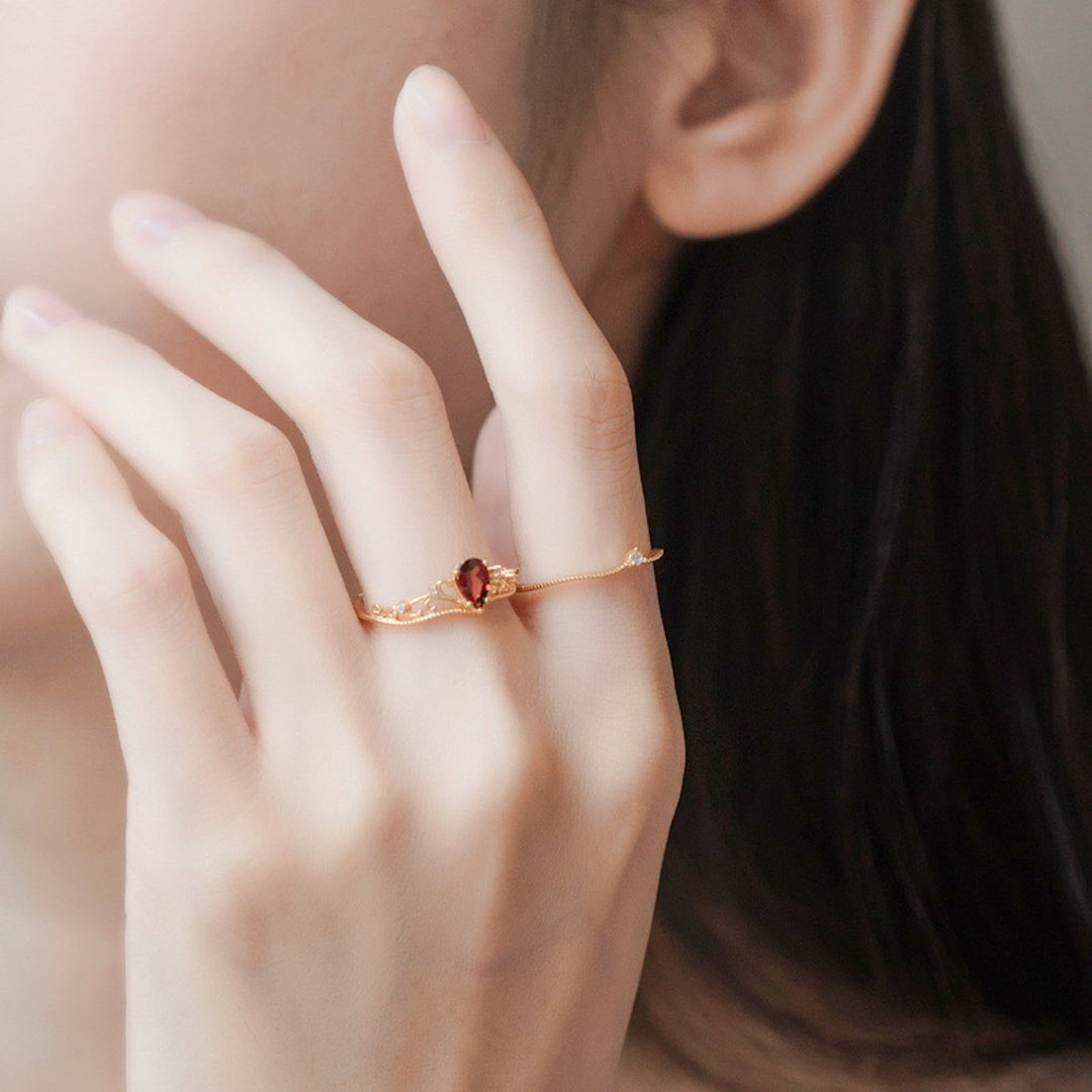 Ensemble de bagues ajustables empilables avec couronne en grenat rouge Olivenorma