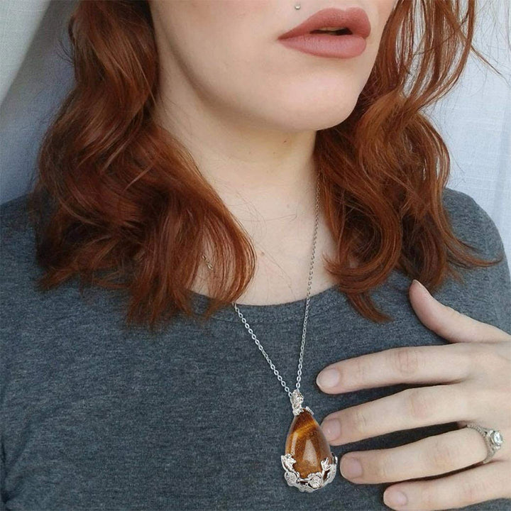 Collier Goutte d'eau Prune en Pierre Naturelle