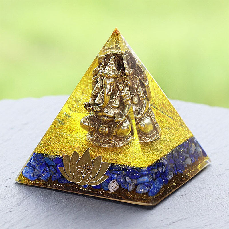 Pyramide d'orgone en lapis-lazuli Olivenorma avec symbole d'éléphant