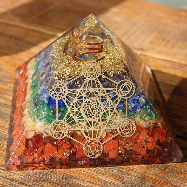 Pyramide d'orgone du cube de Métatron du chakra Olivenorma