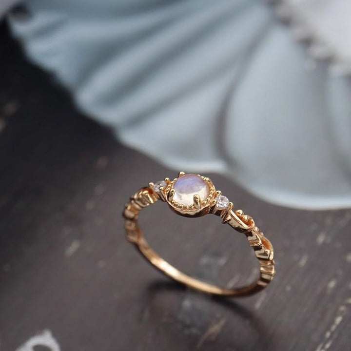 Bague délicate en pierre de lune naturelle et zircone Olivenorma