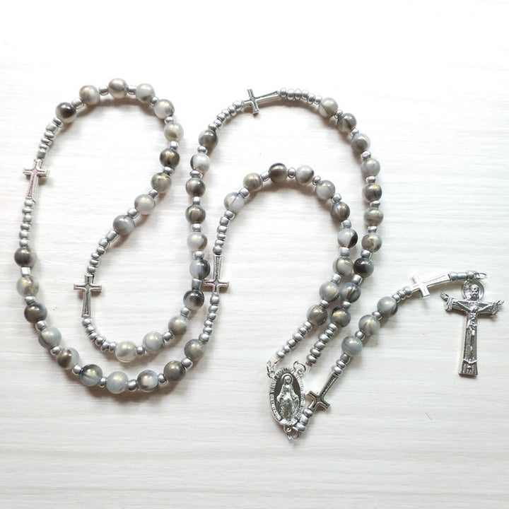 Collier chapelet en perles de boules acryliques grises Olivenorma