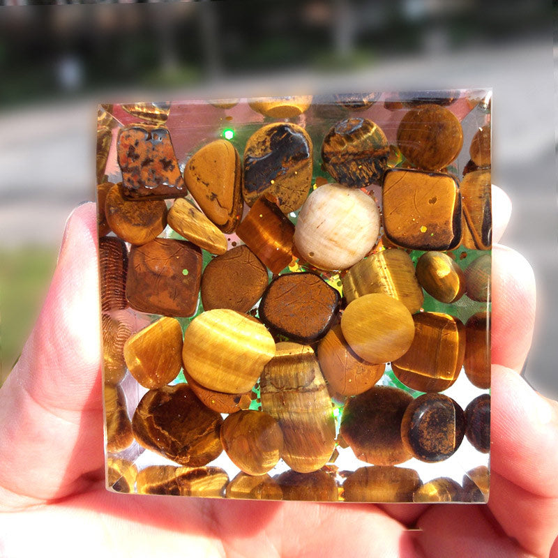 Pyramide d'orgone de guérison de l'arbre de vie Olivenorma Tiger Eye avec péridot