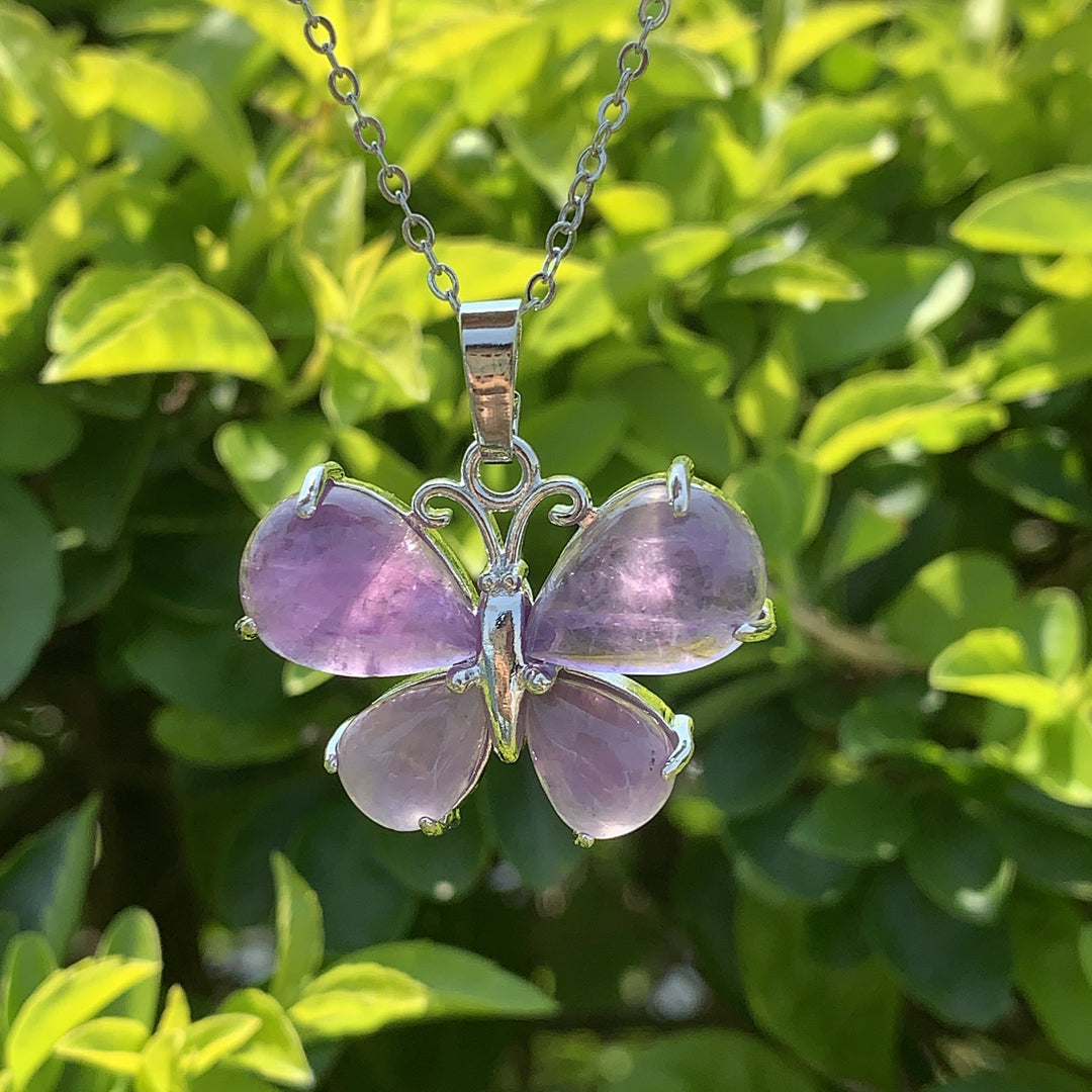 Collier papillon en cristal naturel Olivenorma