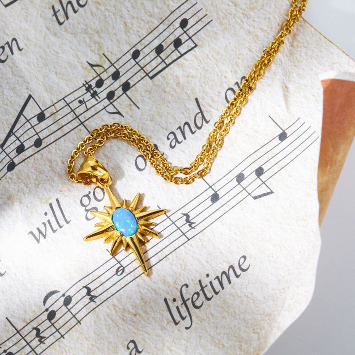 Collier en or 18 carats avec étoile claire en opale naturelle Olivenorma