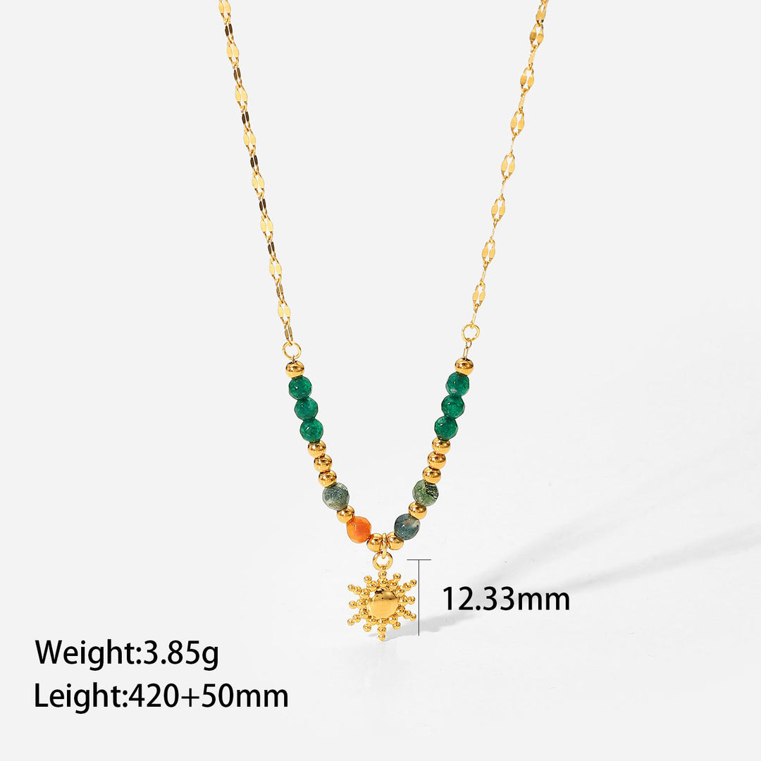 Collier avec pendentif en pierre de soleil émeraude et labradorite Olivenorma