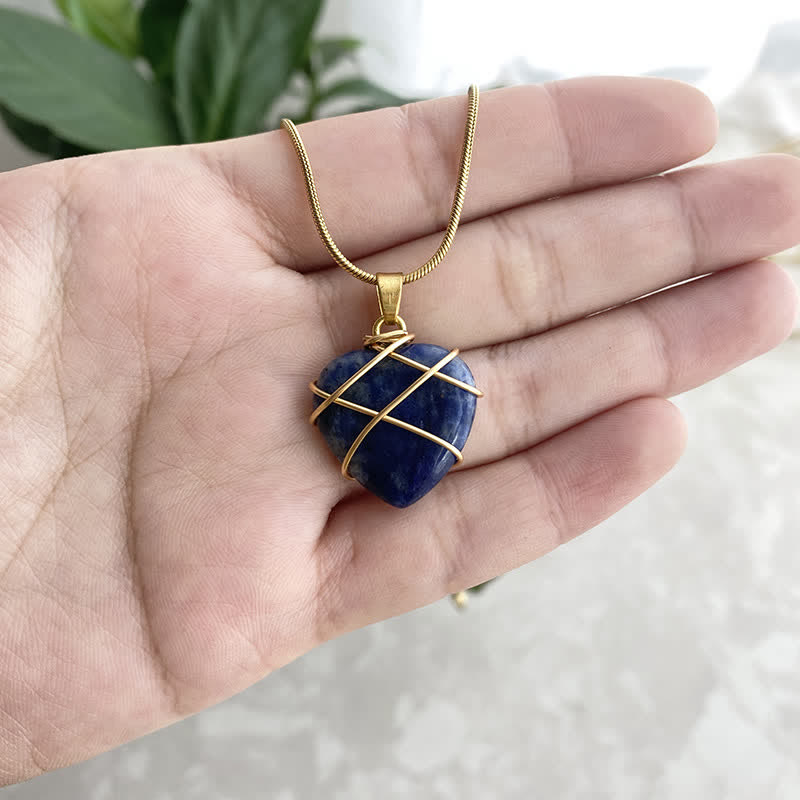 Collier en cristal naturel en forme de cœur Olivenorma