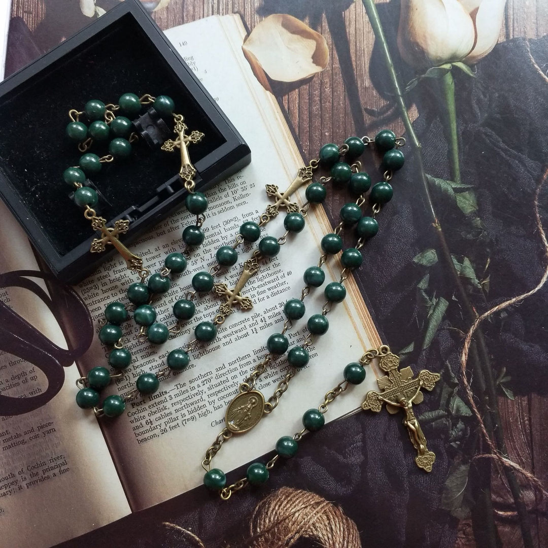 Collier chapelet avec pendentif en forme de croix en cuivre et malachite Olivenorma