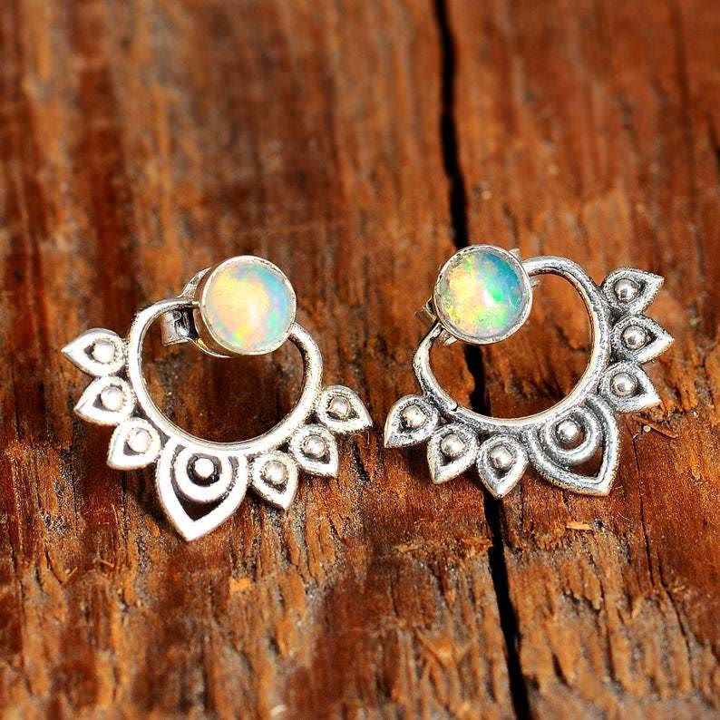 Boucles d'oreilles décoratives en opale naturelle de lotus Olivenorma