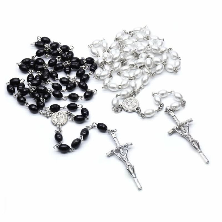 Collier chapelet en onyx noir ou en perles avec croix gothique Olivenorma