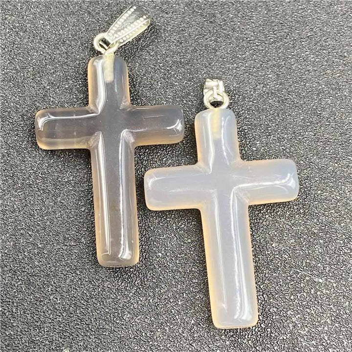 Pendentif de guérison en forme de croix en cristal naturel Olivenorma