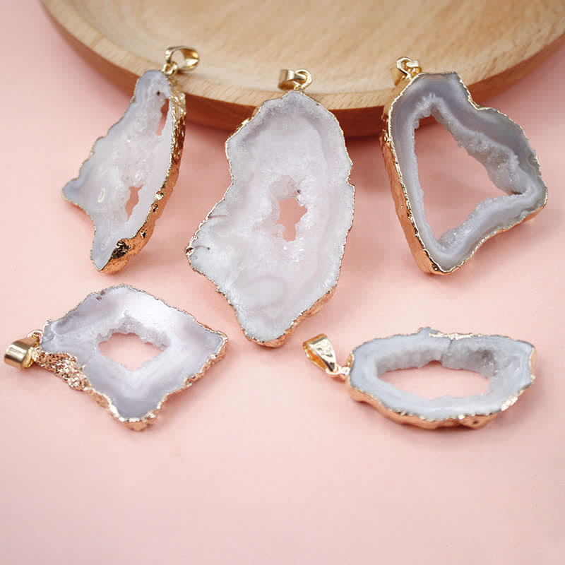 Collier en tranches de cristal brut irrégulières Olivenorma