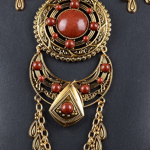 Collier de corps avec chaîne et pierres précieuses de style bohème Olivenorma