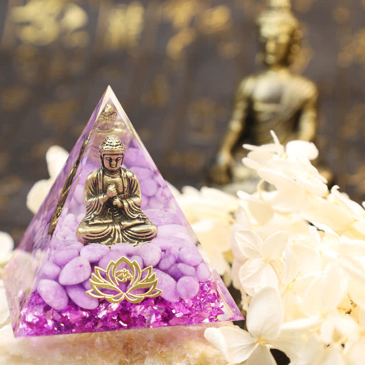 Olivenorma Bouddha Lotus avec pyramide d'orgone en violet de jade