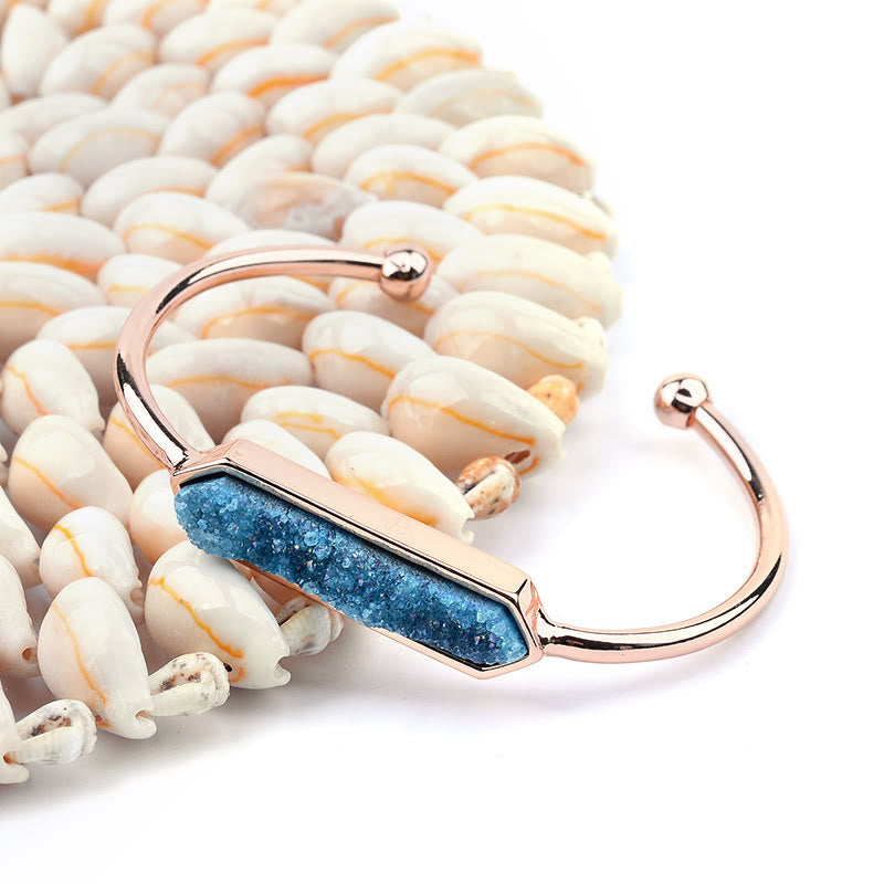 Bracelet manchette en cuivre et métal avec grappe de cristaux naturels Olivenorma