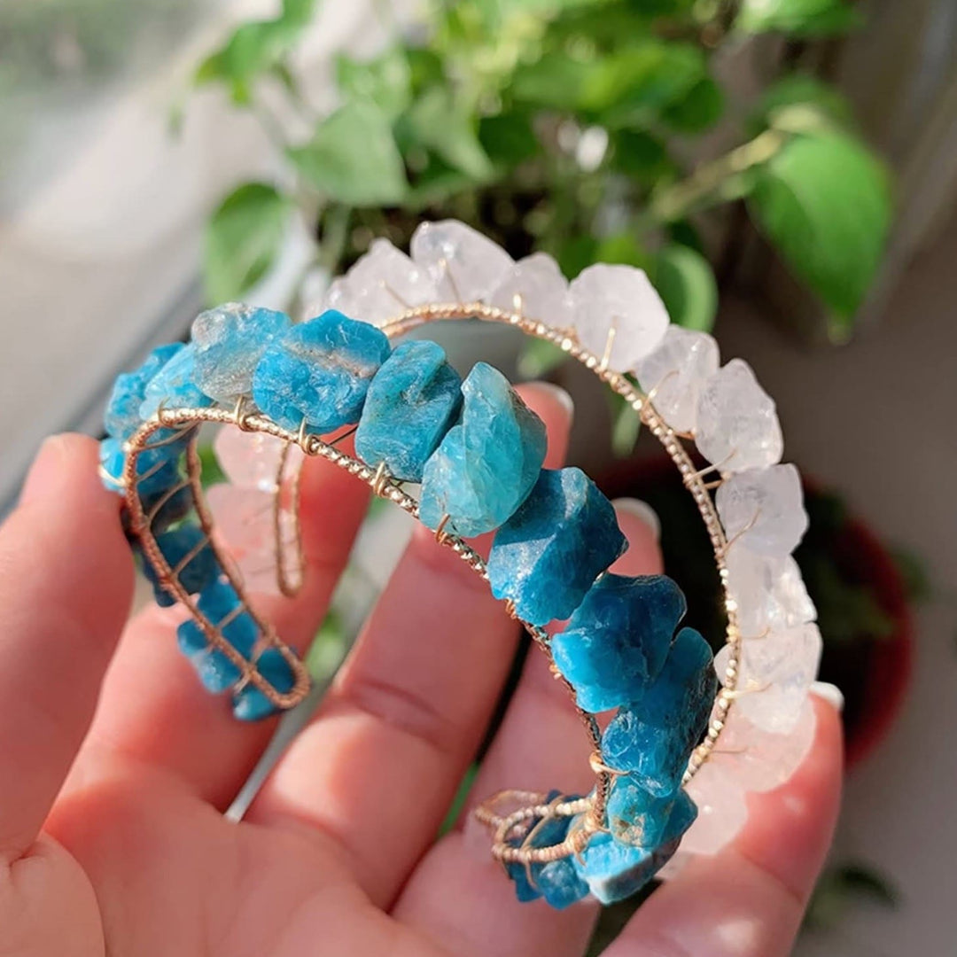 Bracelet enroulé en fil de fer avec perles de gravier en cristal naturel Olivenorma