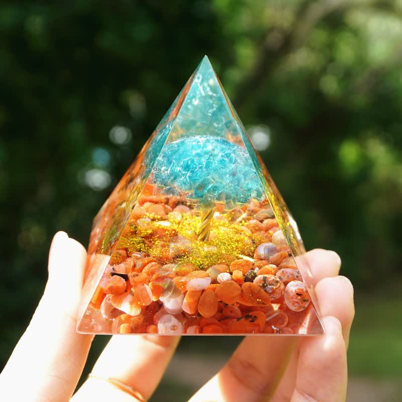 Pyramide d'orgone d'arbre de vie en quartz bleu et agate rouge Olivenorma