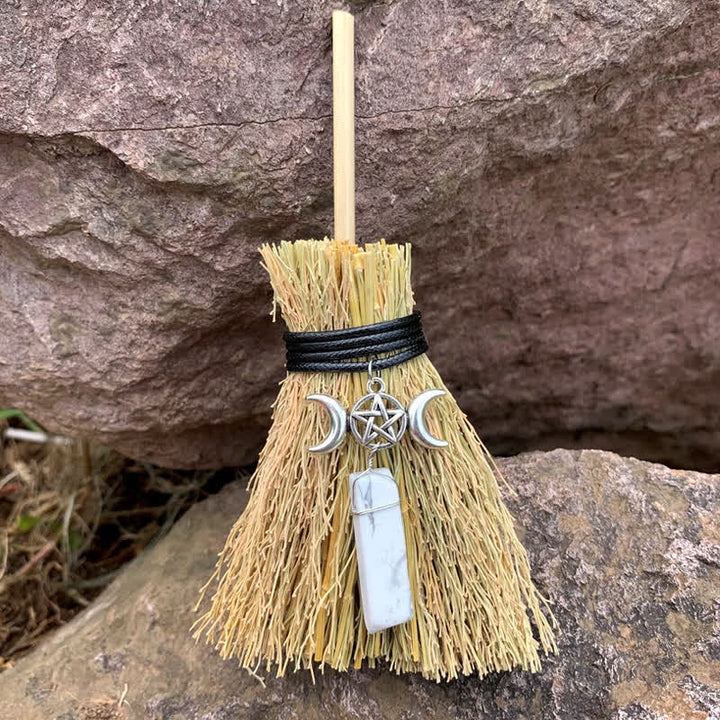 Mini balai magique Olivenorma en forme d'étoile et de lune en cristal