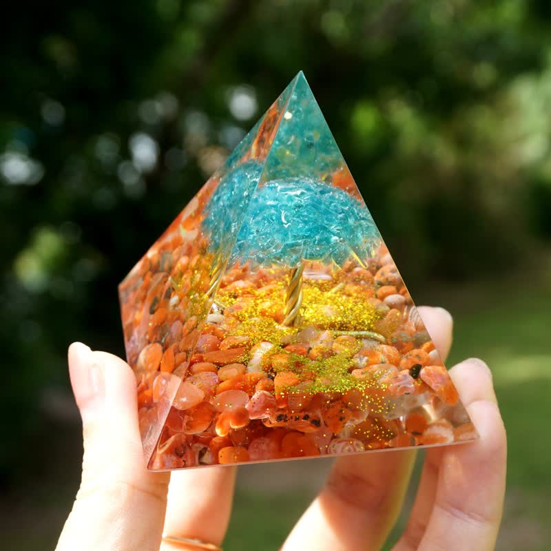 Pyramide d'orgone d'arbre de vie en quartz bleu et agate rouge Olivenorma