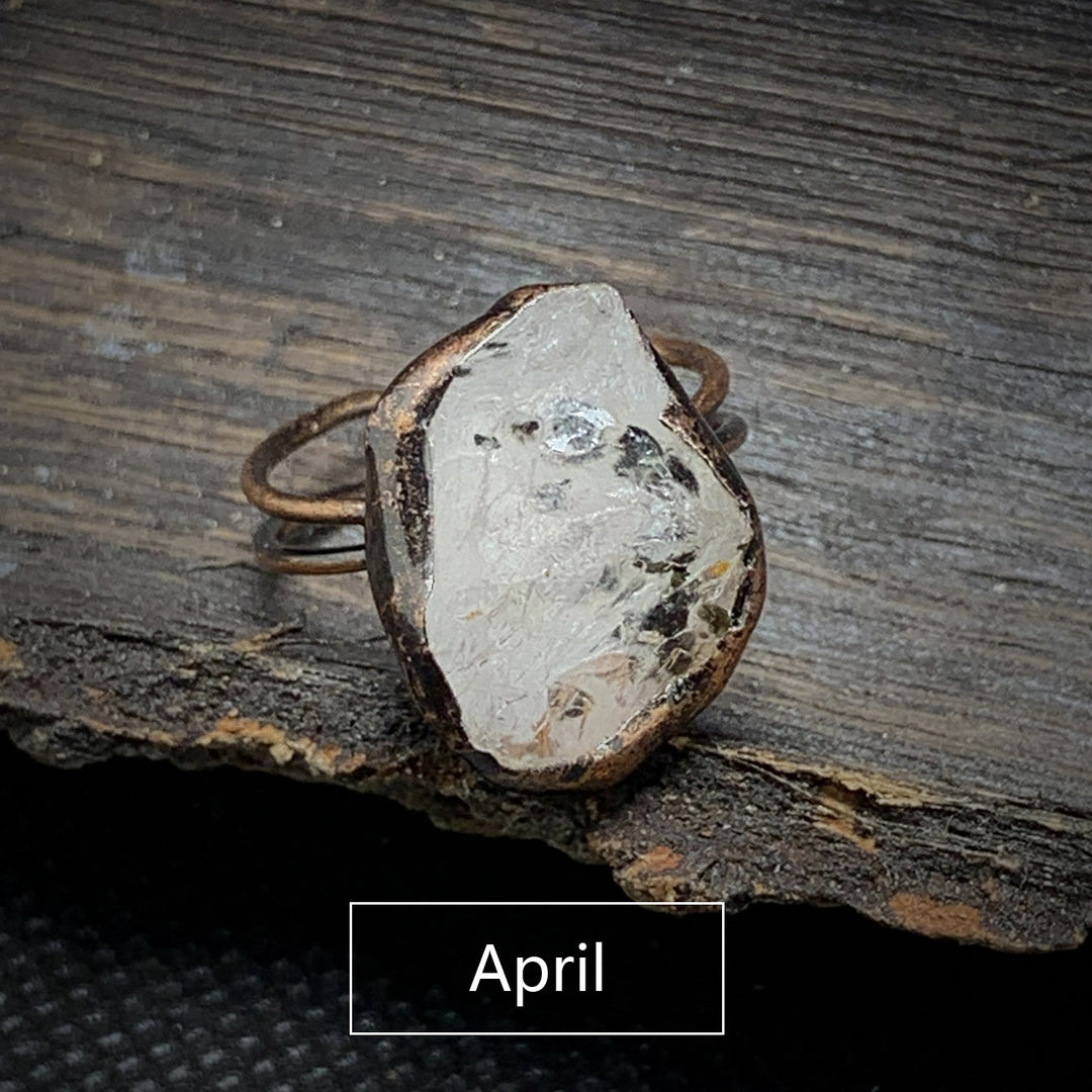 Bague ajustable en pierre brute irrégulière naturelle Olivenorma avec douze pierres de naissance