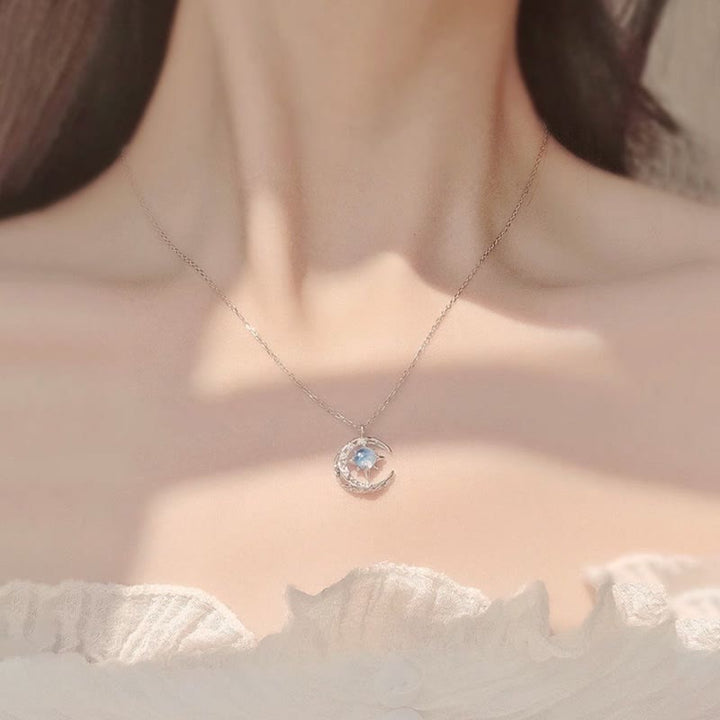 Collier délicat en pierre de lune céleste Olivenorma