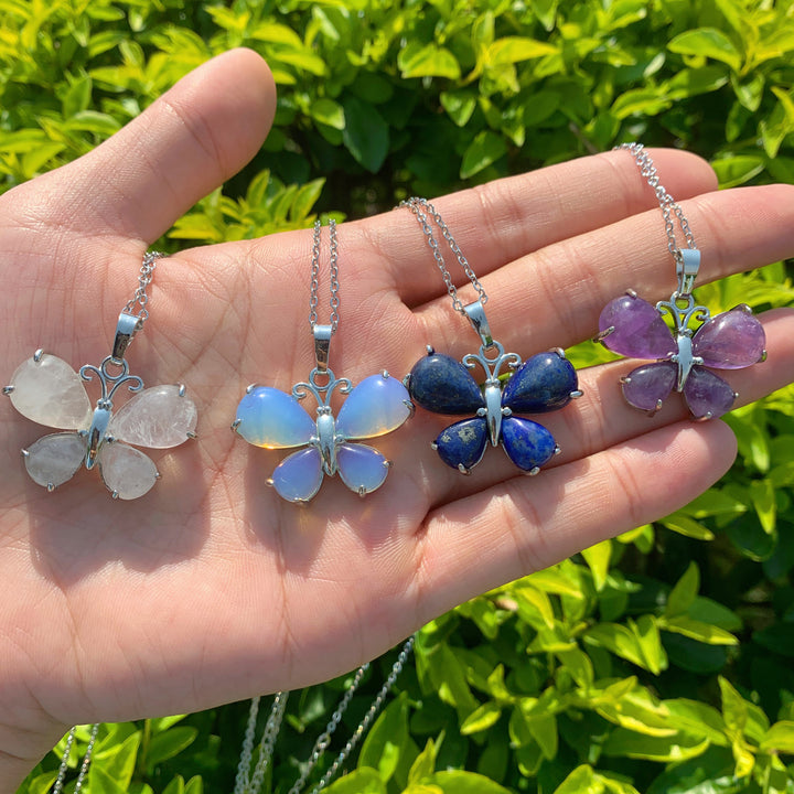 Collier papillon en cristal naturel Olivenorma