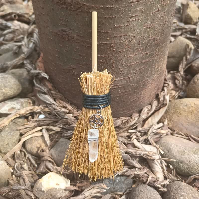 Mini balai décoratif en cristal fait main Olivenorma