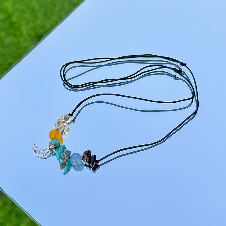 Collier en cuir et fil ciré avec pompon papillon en pierre naturelle Olivenorma